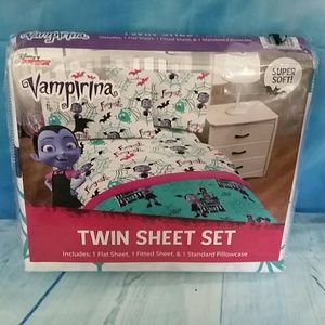 NIP Twin Sheet Set Vampirina